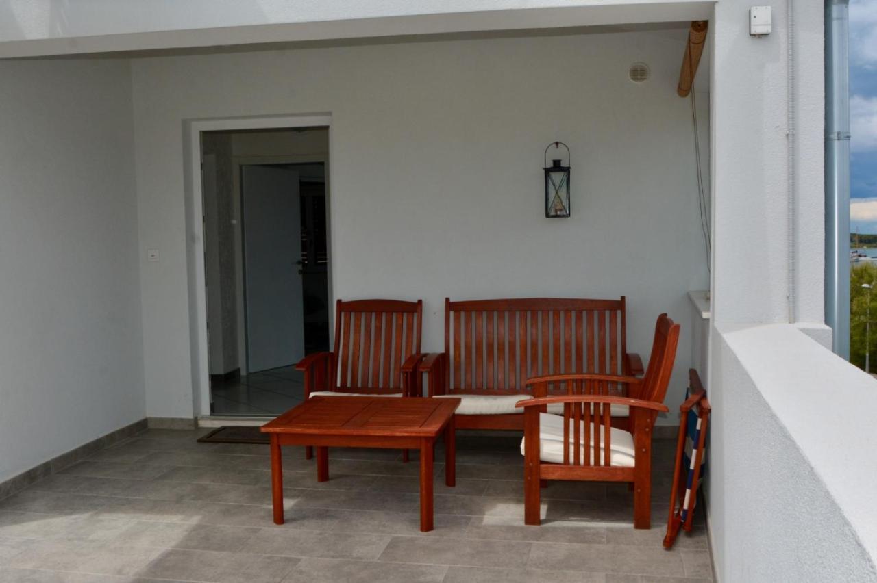Apartman Klara มูร์แตร์ ภายนอก รูปภาพ